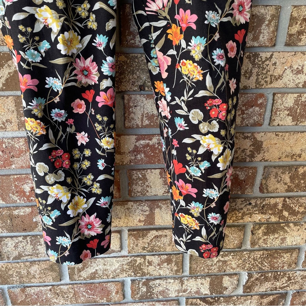 Loft The Riviera Pant Ladies Size 8 Gorgeous Florals! Side Pockets Excellent! - Picture 3 of 11